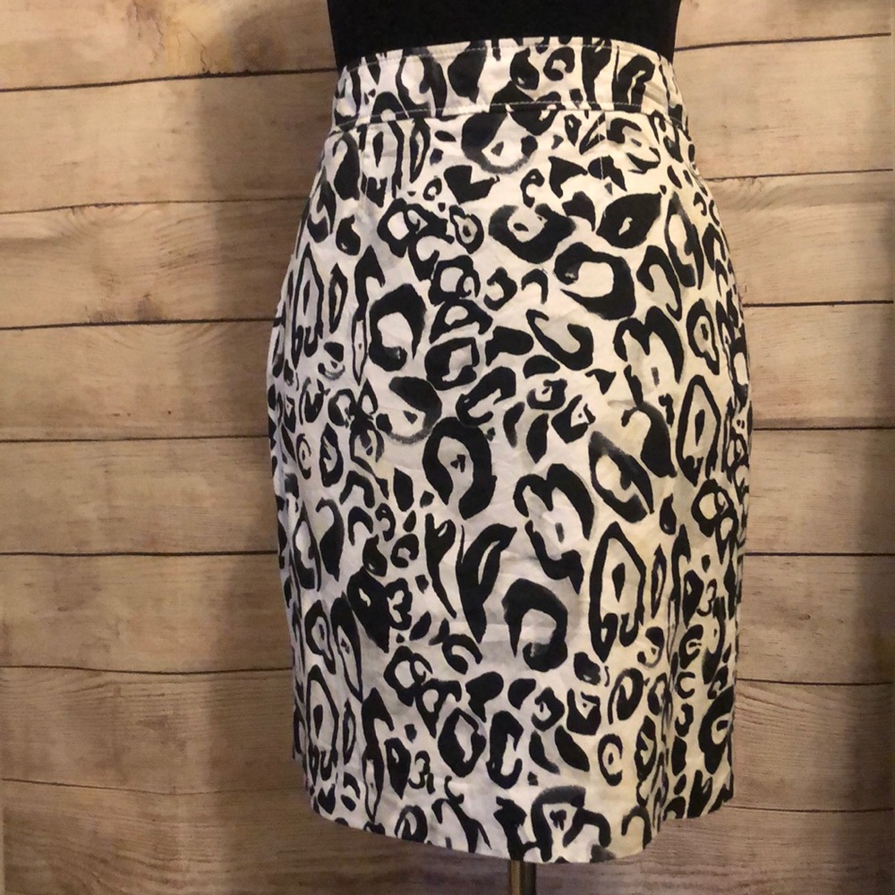 🚫Black & white leopard skirt